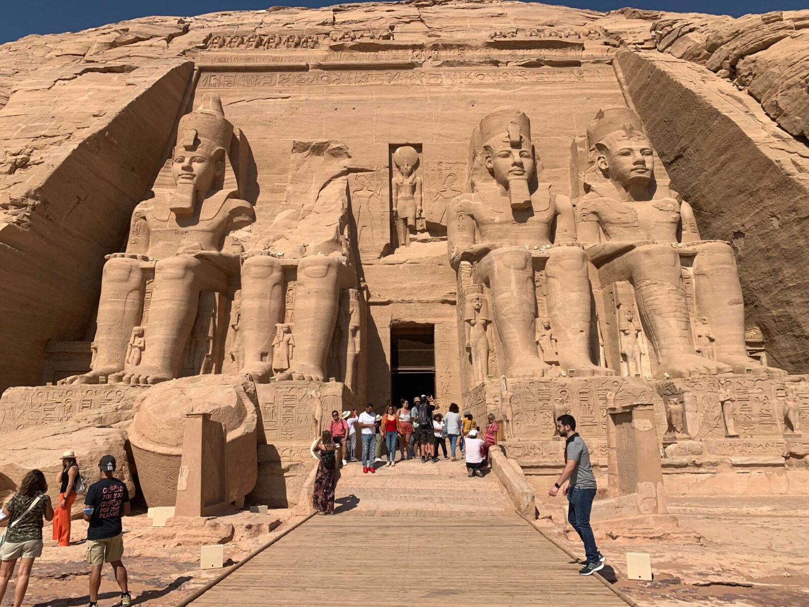 Aswan's Alluring Nile and Abu Simbel's Ancient Splendor: A Journey to Egypt's Southern Gems 21 Aswan's Alluring Nile and Abu Simbel's Ancient Splendor:...