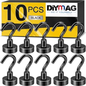 Magnetic hooks cruise packing list